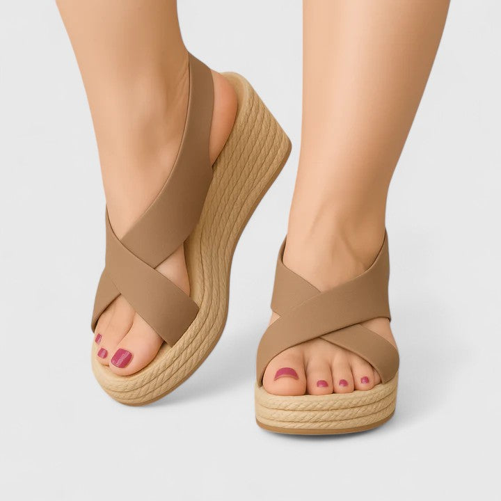 Bellany - Sandalias de cuña cruzadas