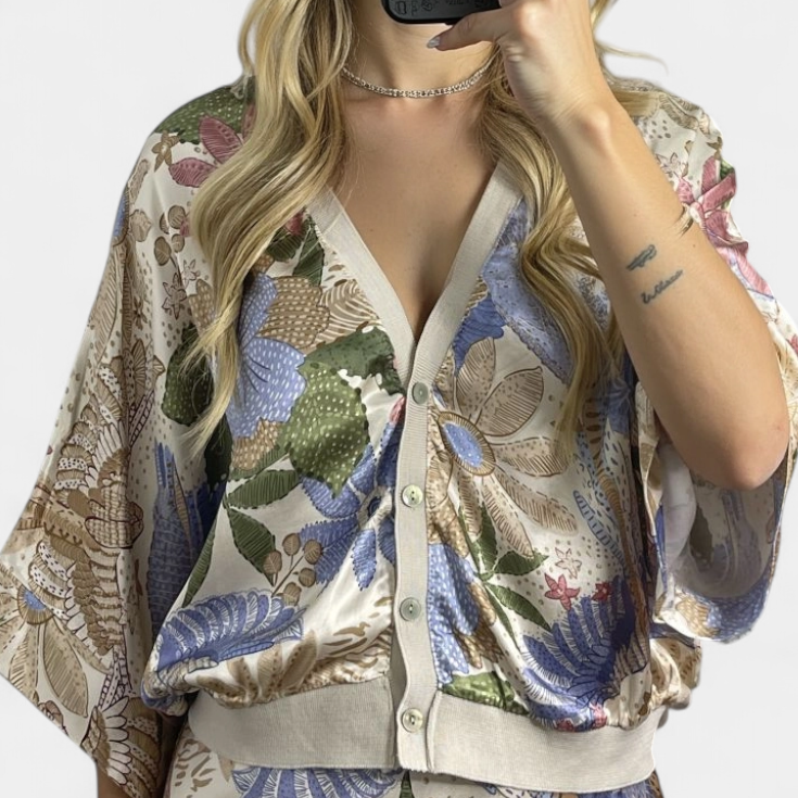 Shae Conjunto Suave de Blusa y Falda de Cola de Pez Floral