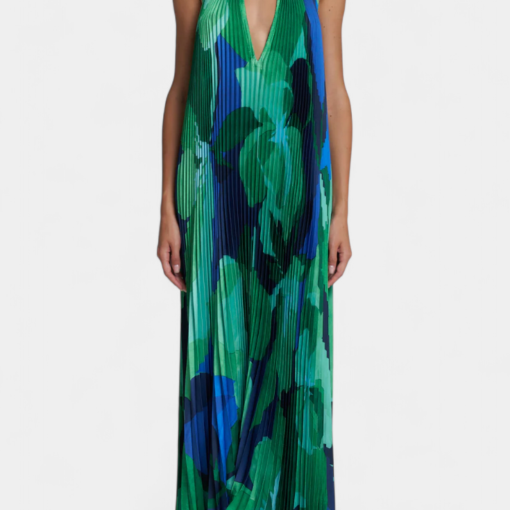 Giselle Vestido Largo Plisado con Escote Halter y Movimiento Elegante