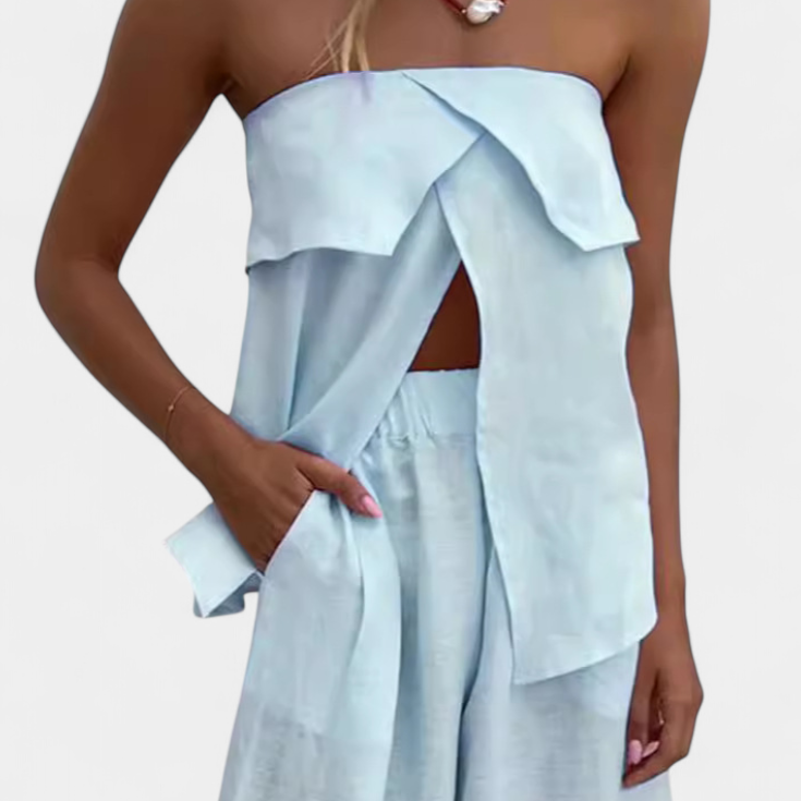 Oriana Conjunto Strapless con Falda de Abertura en Color Liso